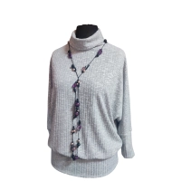 Cieplutki sweter KIMONO z golfem - szary prążek z połyskiem